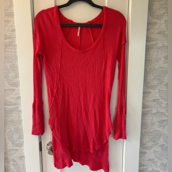 Free People Coral Poppy Red Drippy Ventura Waffle Knit Thermal Top Size XS - Picture 1 of 11